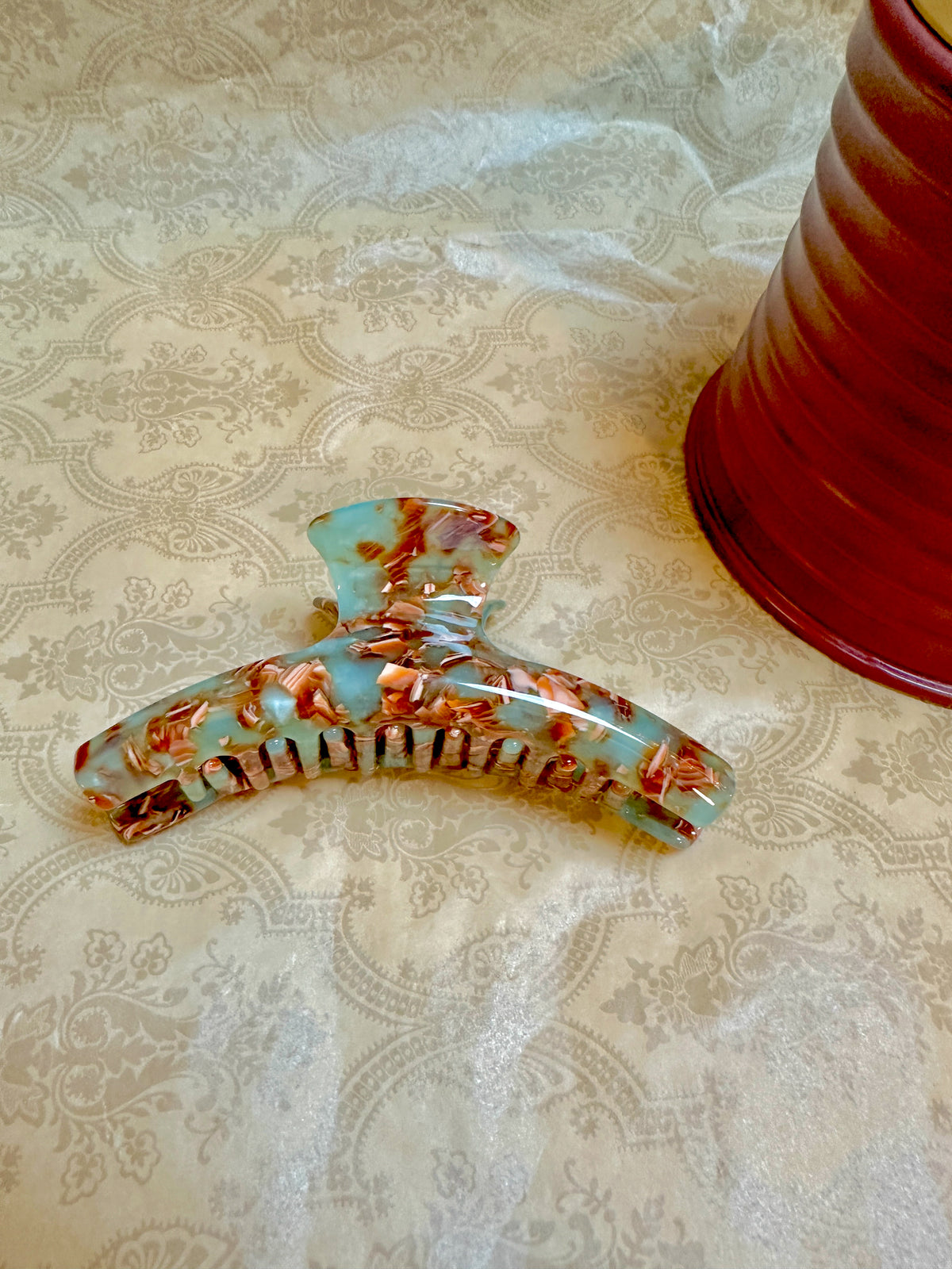 Vintage-Inspired Colorful Hair Clip